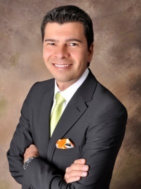 Juan Colina Pimienta, Contador Público y Socio de PWC Colombia.