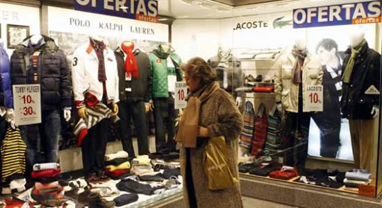 ¿Están los hogares colombianos moderando su consumo?