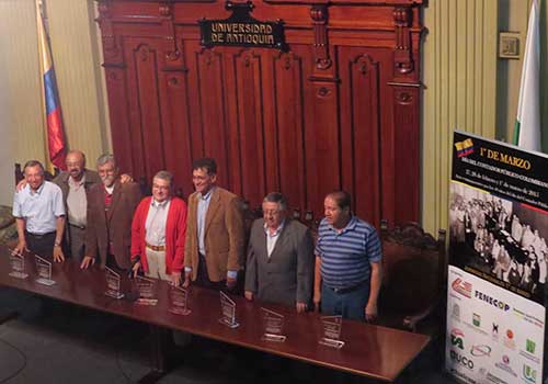 Contadores celebran 40 años de lucha gremial